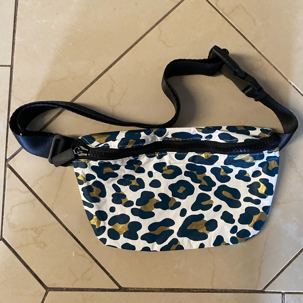 ALOHA Collection Fanny Pack- New w/o tags